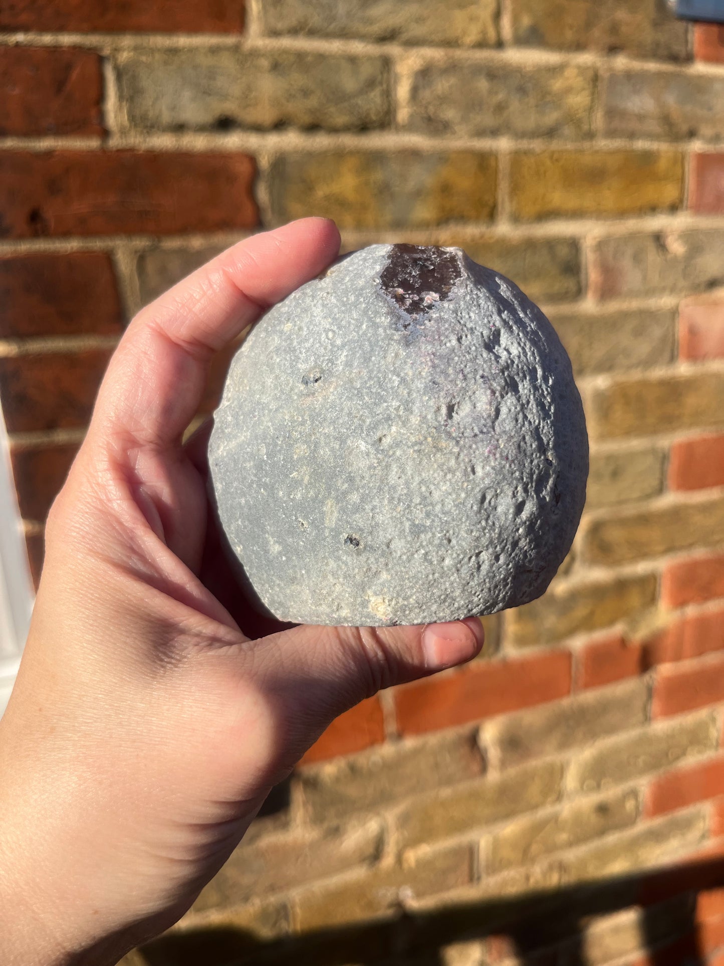 Gorgeous natural stand up geode with polished front. 7.2cm