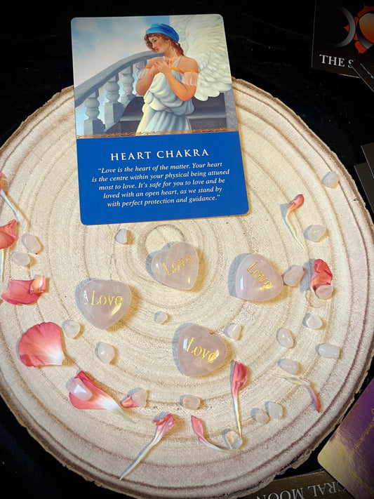 Mini rose quartz ‘love’ hearts.