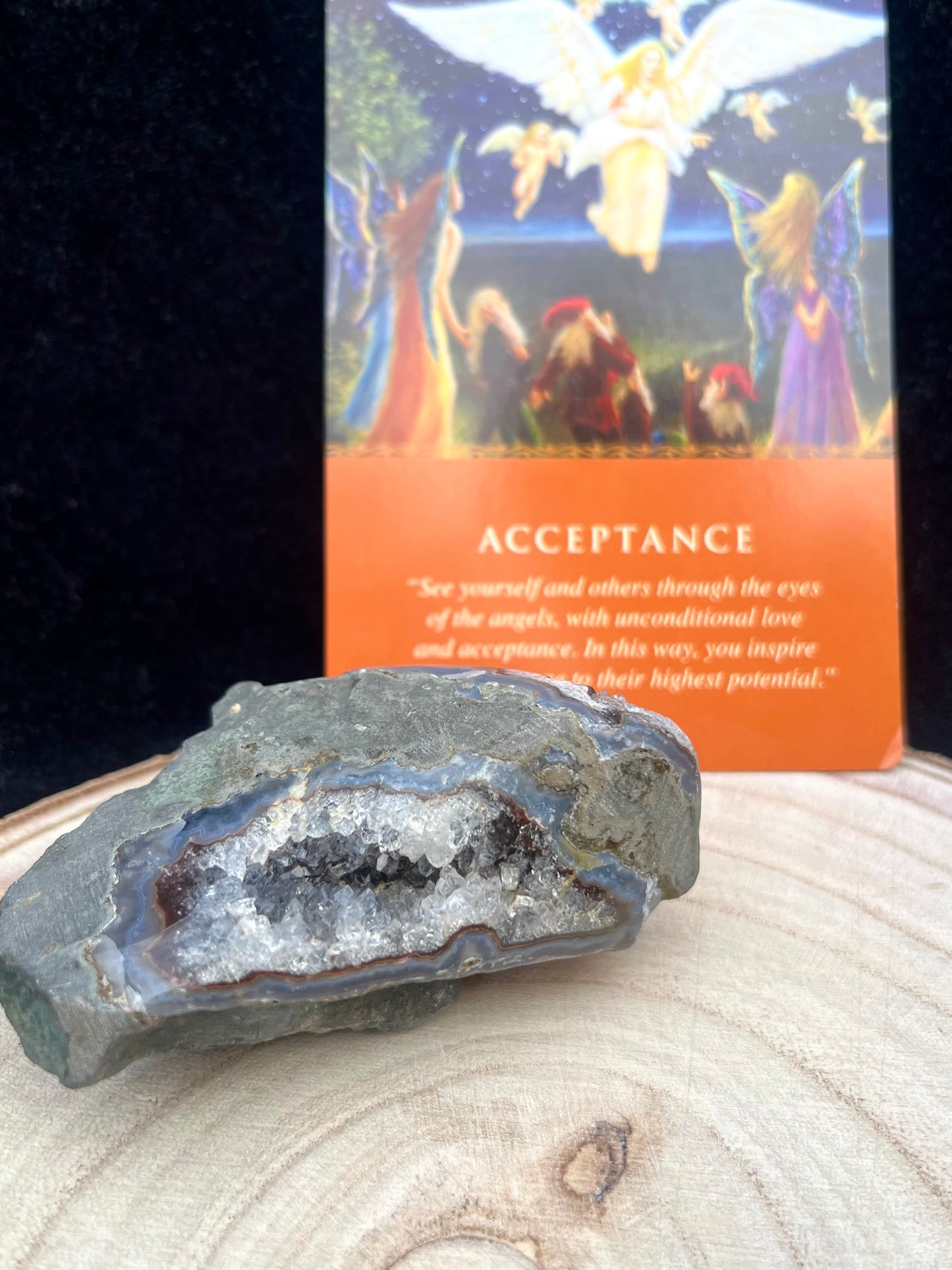 ‘Acceptance’ - Druzey grey amethyst with polished parts and agate banding - collectors grade. 40g