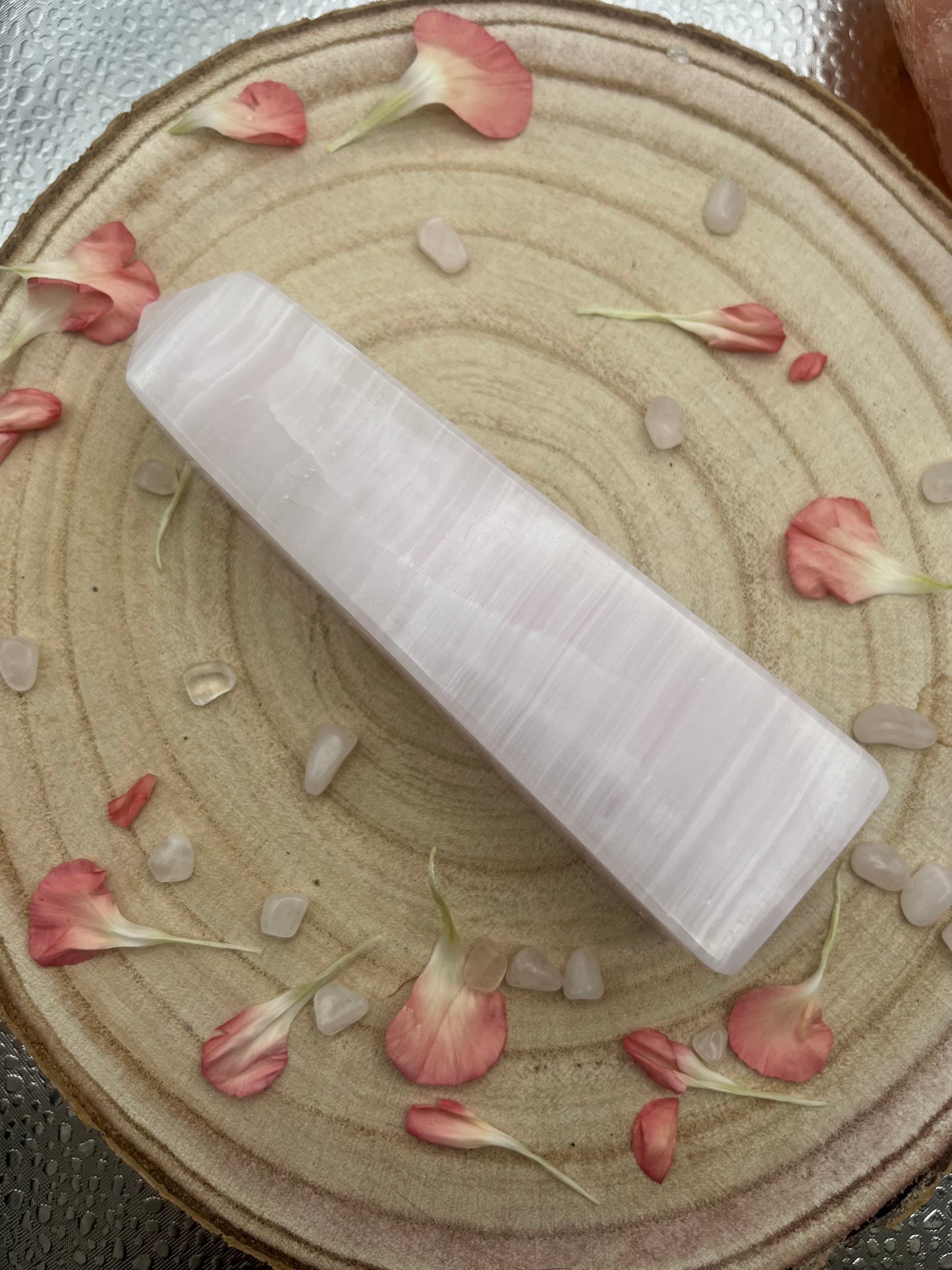 Mangano Calcite tower. 13cm