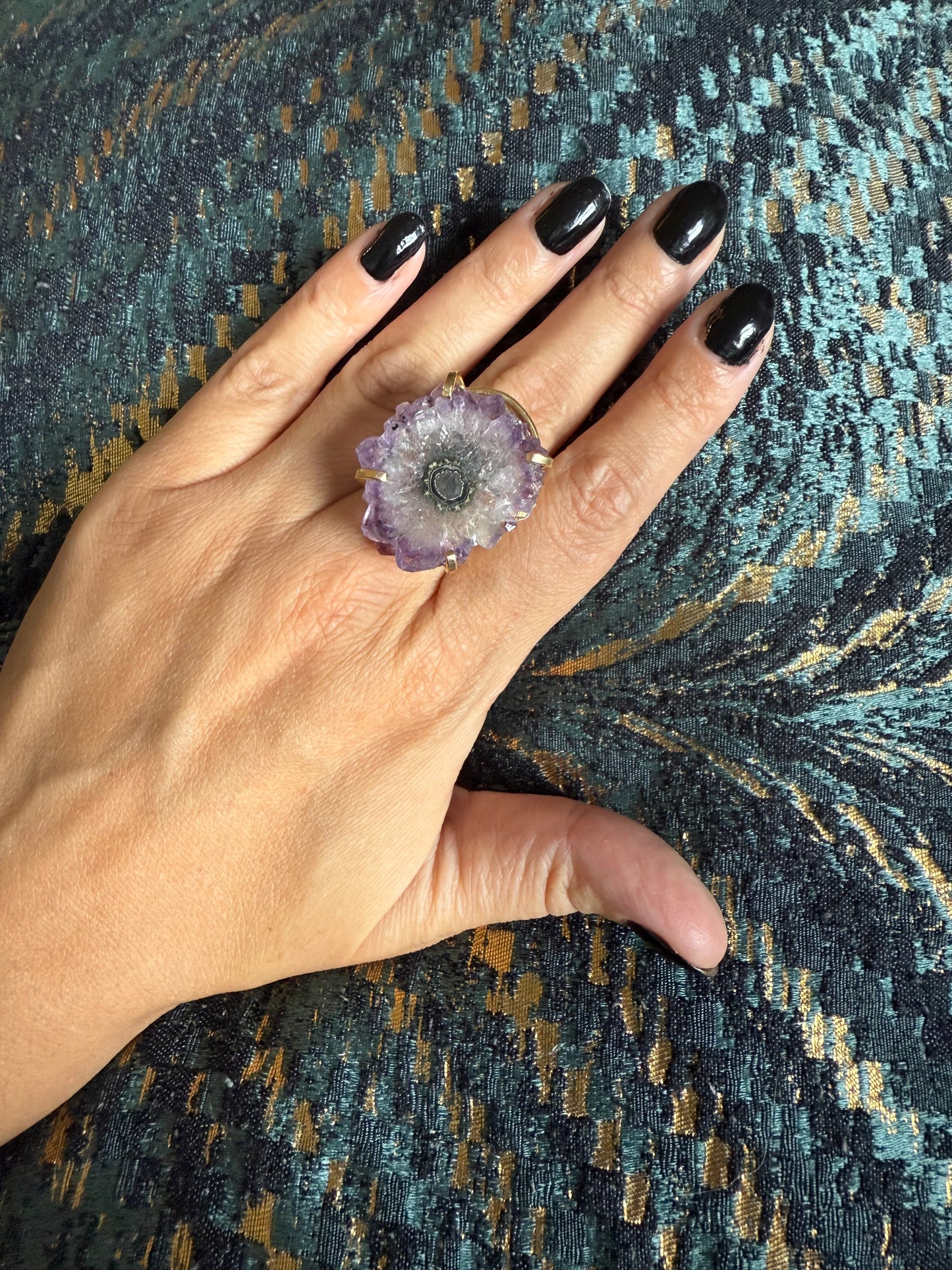 Crystal ring for anxiety. Amethyst Slice Crystal ring. Silver plated and adjustable.