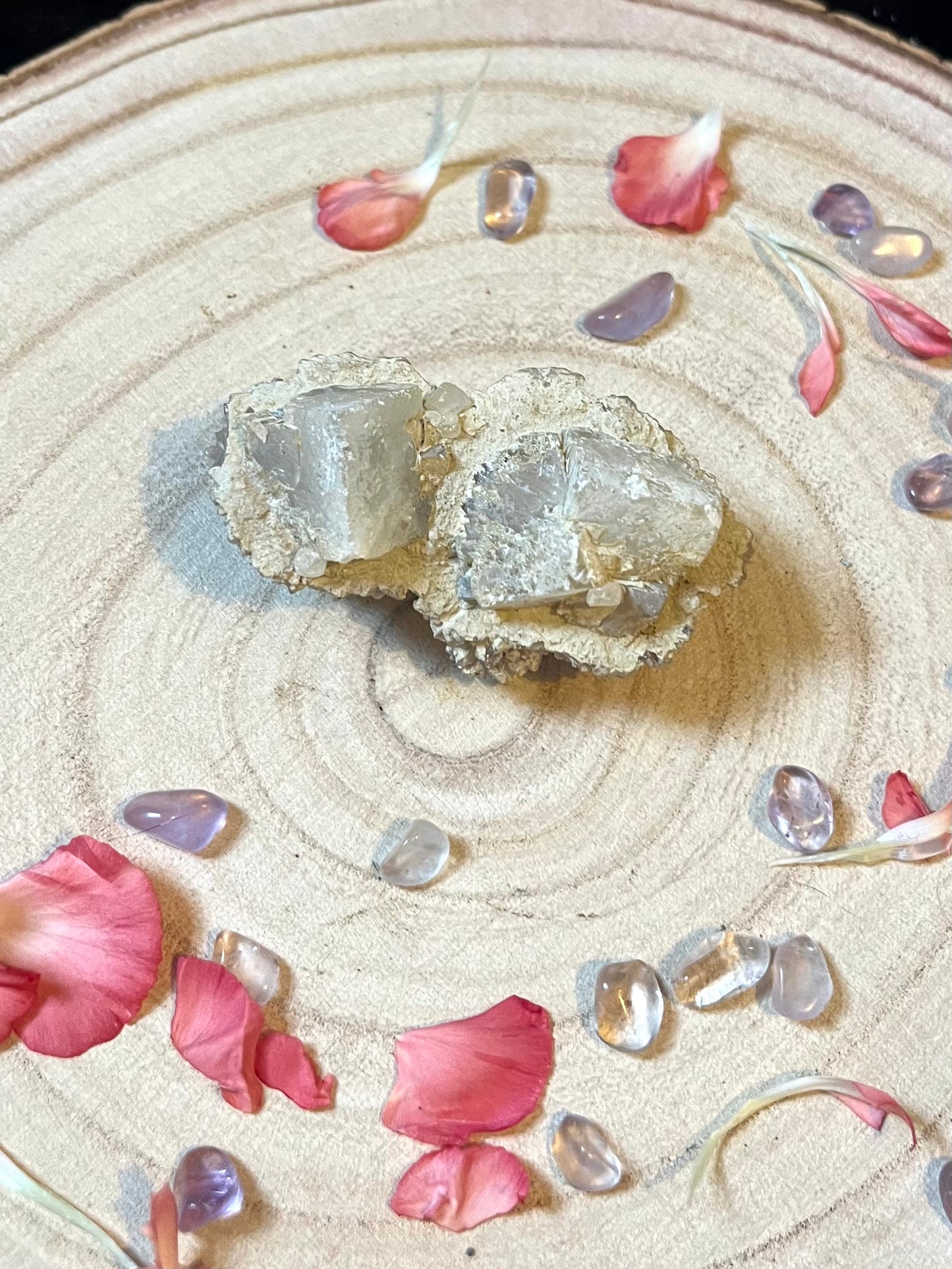 ‘Entrepreneur’ - Sugar amethyst with ‘3 peaks’ on calcite with calcite ‘snow’ - collectors grade. 11g