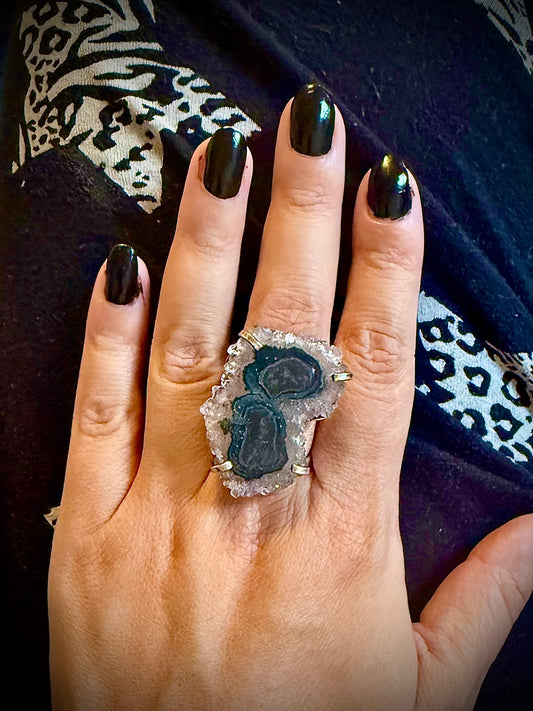 Crystal ring for anxiety. Amethyst / Agate Slice Crystal ring. Silver plated and adjustable.