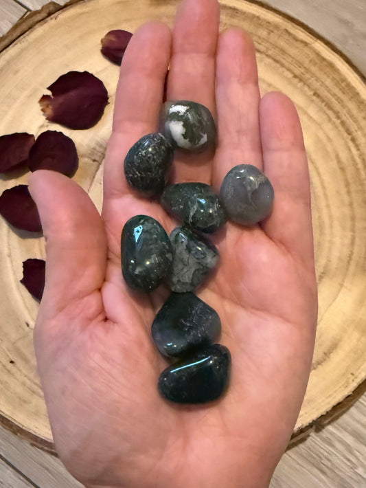 Moss Agate Tumblestone – Polished Healing Crystal for Grounding & Balance