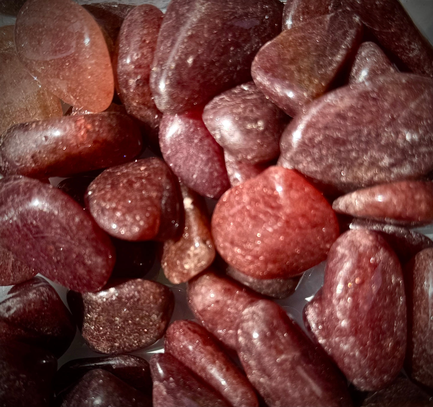 Red Aventurine tumblestone – Polished Healing Crystal for Root Chakra