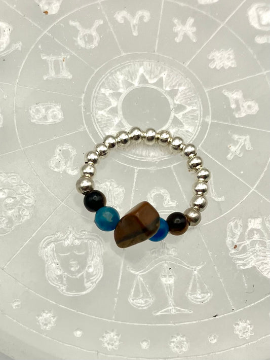 Manifest and reach your goals - Tigers eye and Apatite silver coloured iron beads.