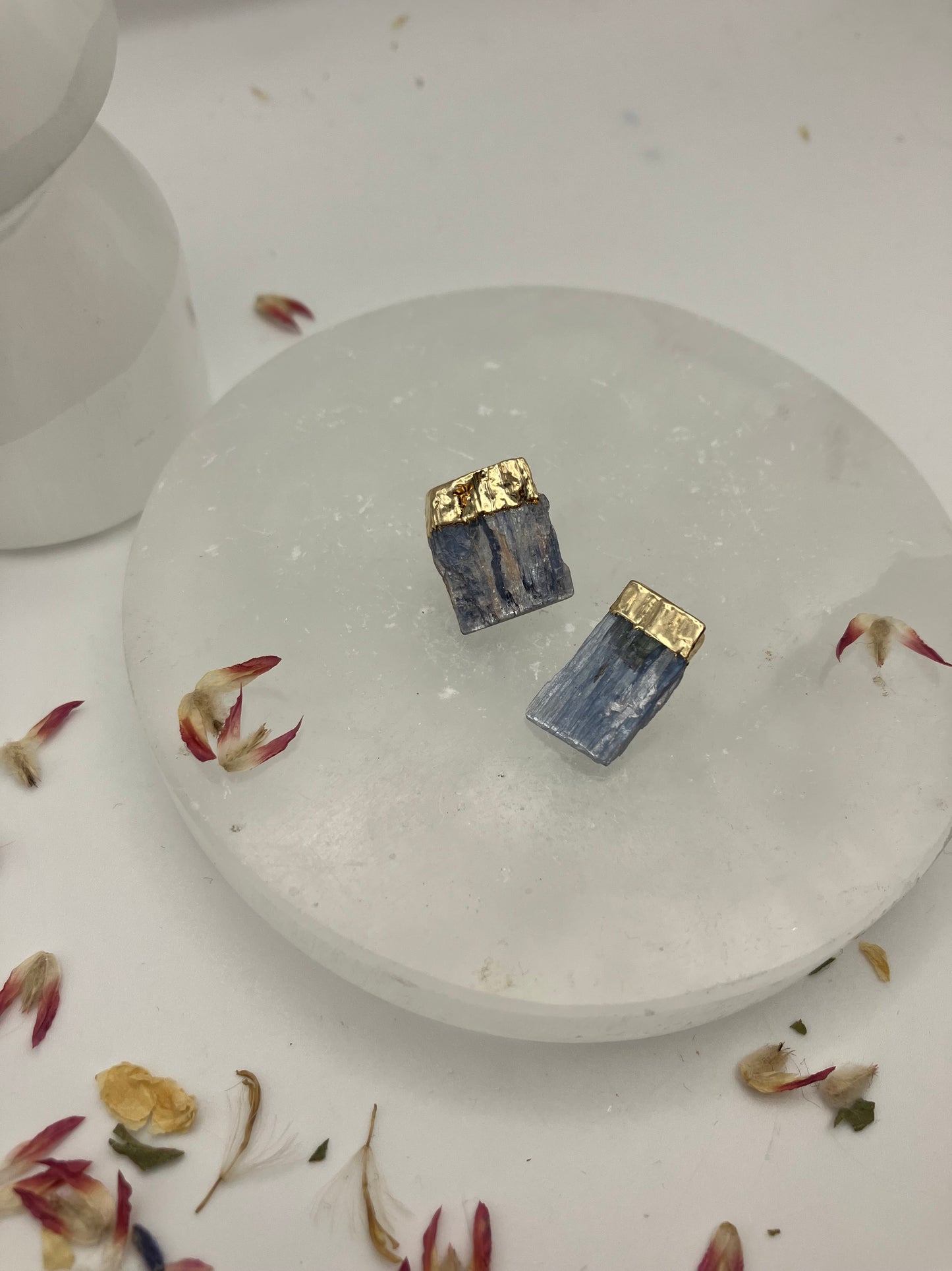 Raw Kyanite chunk stud earrings. Gold plated.