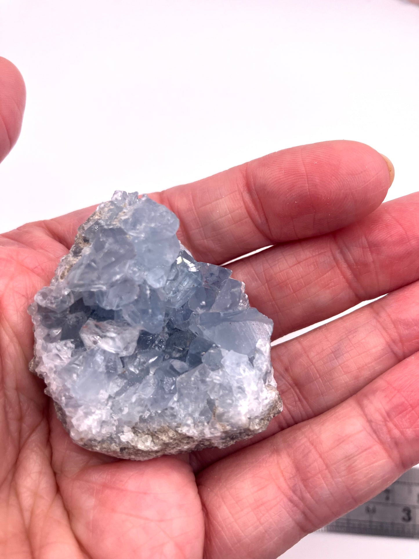 Small- medium celestite cluster b 5cm