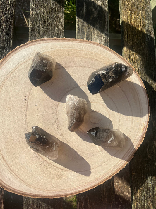 Very dark, natural Smoky Quartz points. 40-45 g 6 available