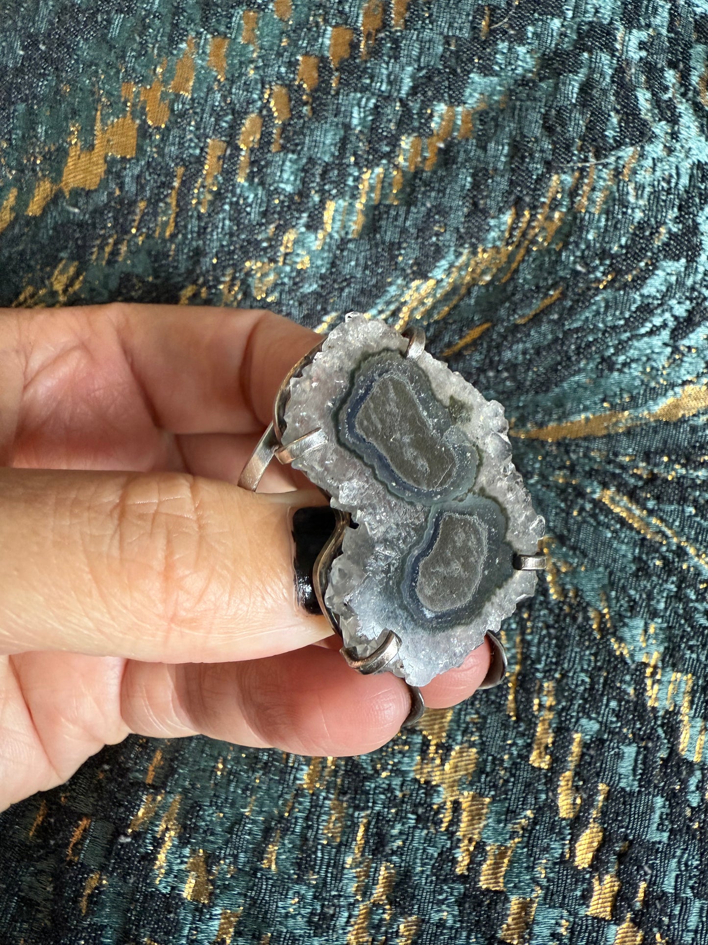 Crystal ring for anxiety. Amethyst / Agate Slice Crystal ring. Silver plated and adjustable.