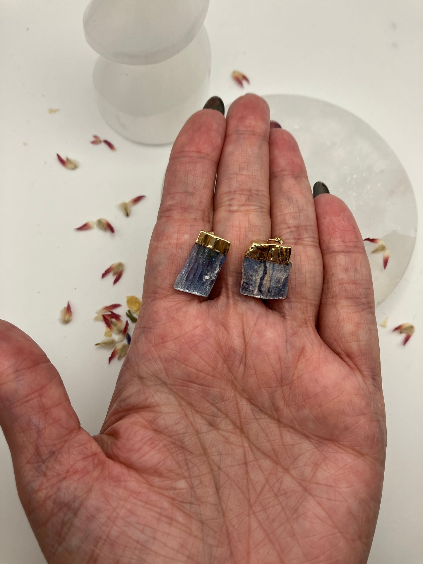 Raw Kyanite chunk stud earrings. Gold plated.