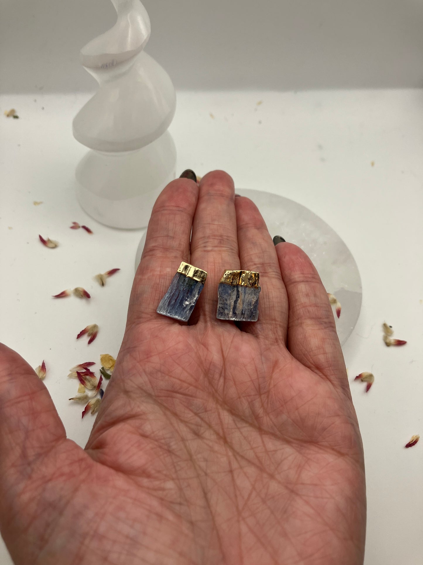 Raw Kyanite chunk stud earrings. Gold plated.