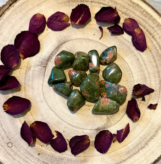 Unakite Tumblestone – Polished Healing Crystal for friendship, inner balance and releasing emotional trauma.