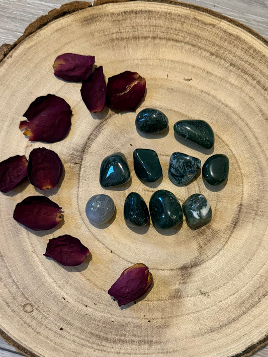 Moss Agate Tumblestone – Polished Healing Crystal for Grounding & Balance