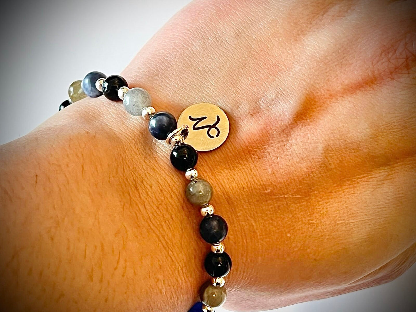 Capricorn charm birthstone bracelet. TWO OPTIONS. Labradorite, Sodalite, Black onyx. Zodiac birthday gift. Calming, grounding, thoughtful