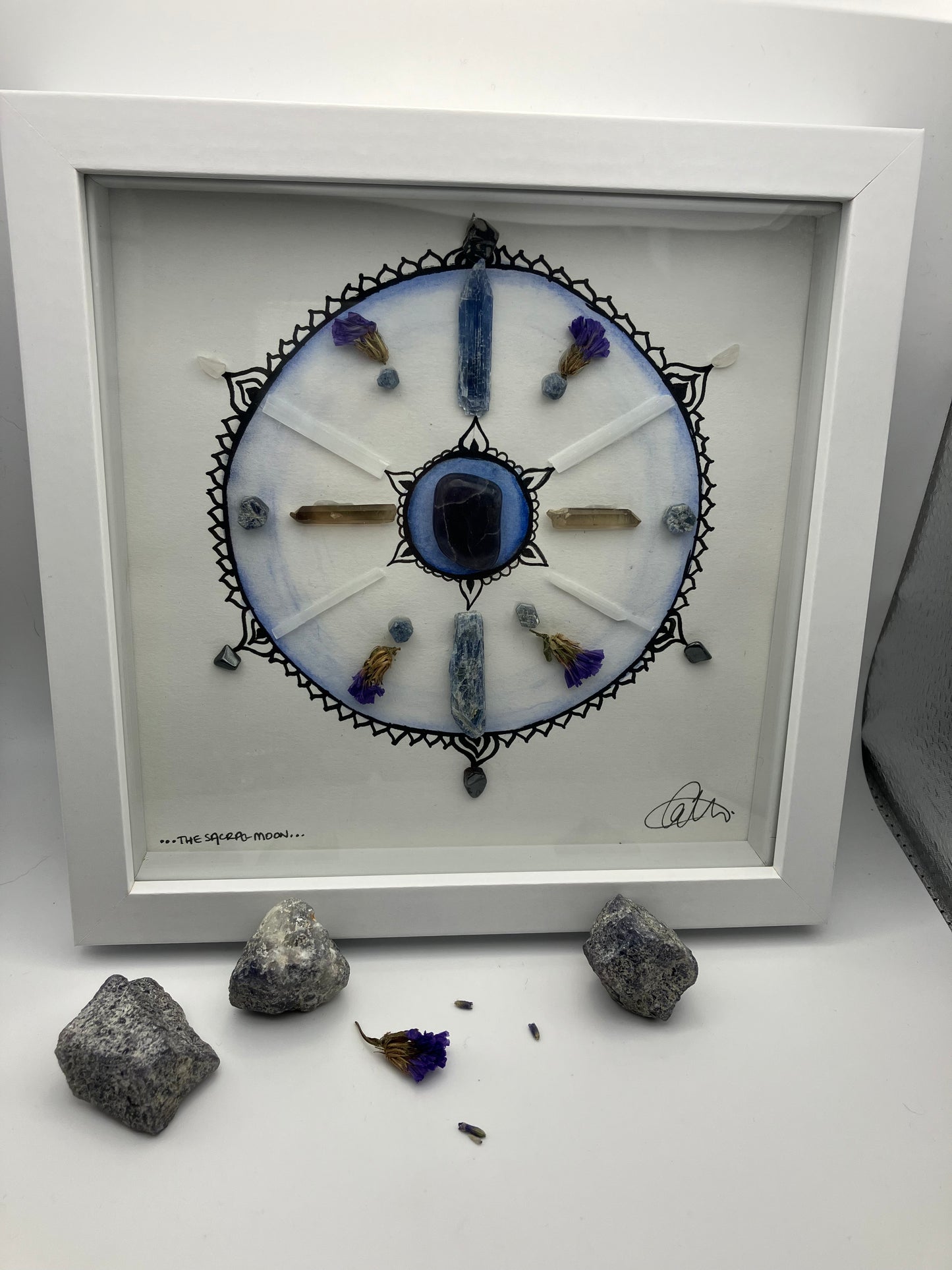 ‘I see’ Medium Sized Crystal Artwork