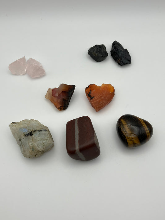 Masculine and feminine energy balance, passion, power and creativity. Tigers eye, moonstone,