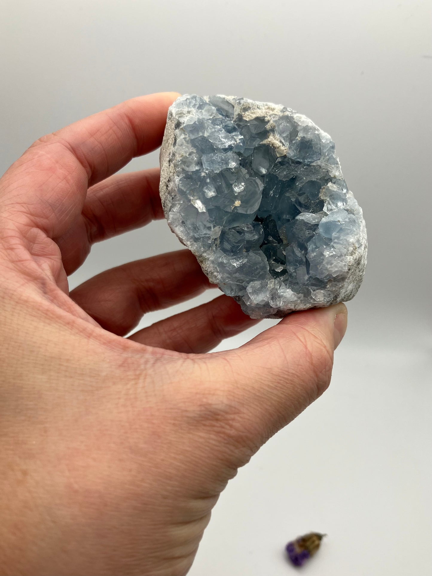 Egg shape Celestite cluster 251g