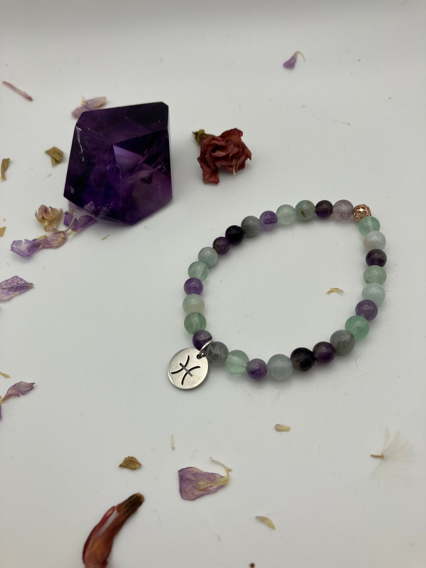 Pisces charm birthstone bracelet / TWO OPTIONS / Amethyst, sodalite, fluorite /Zodiac birthday gift /Psychic development, intuition, calming